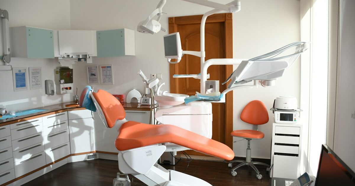 AI Receptionist for Dental Clinics: Bookings, Emergencies and Price Questions